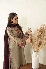 Romaisa Embroidery 2pc